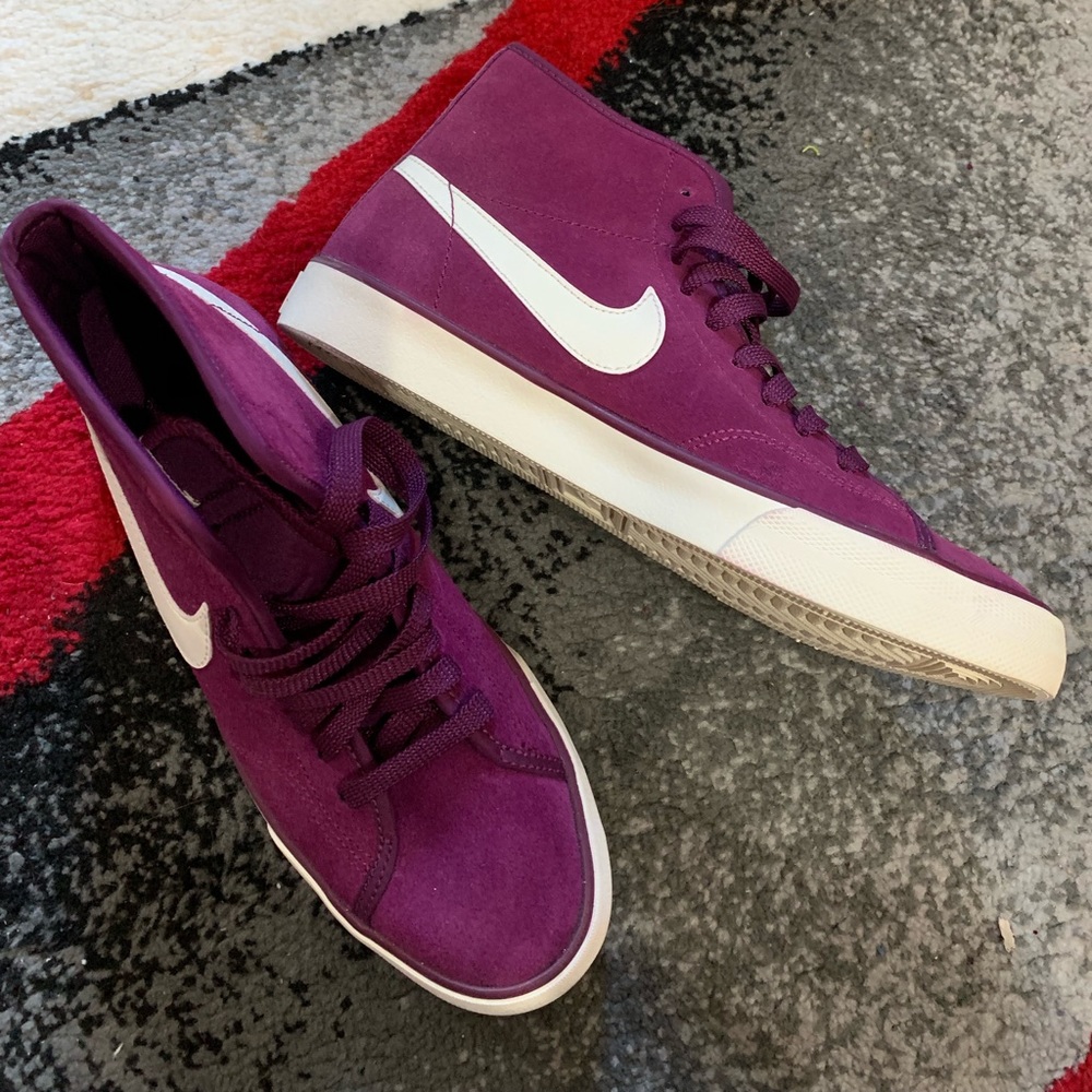Authentic Nike Casual Shoes